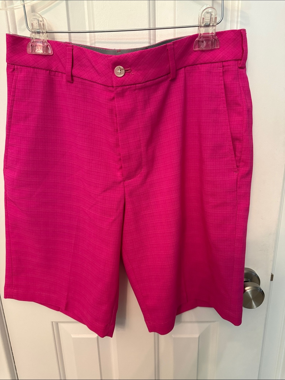 Walter Hagen Men's Bright Fuchsia Flat Front Shorts